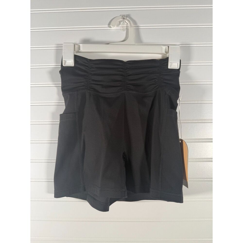 New Blogilates Ruched Waist Shorts